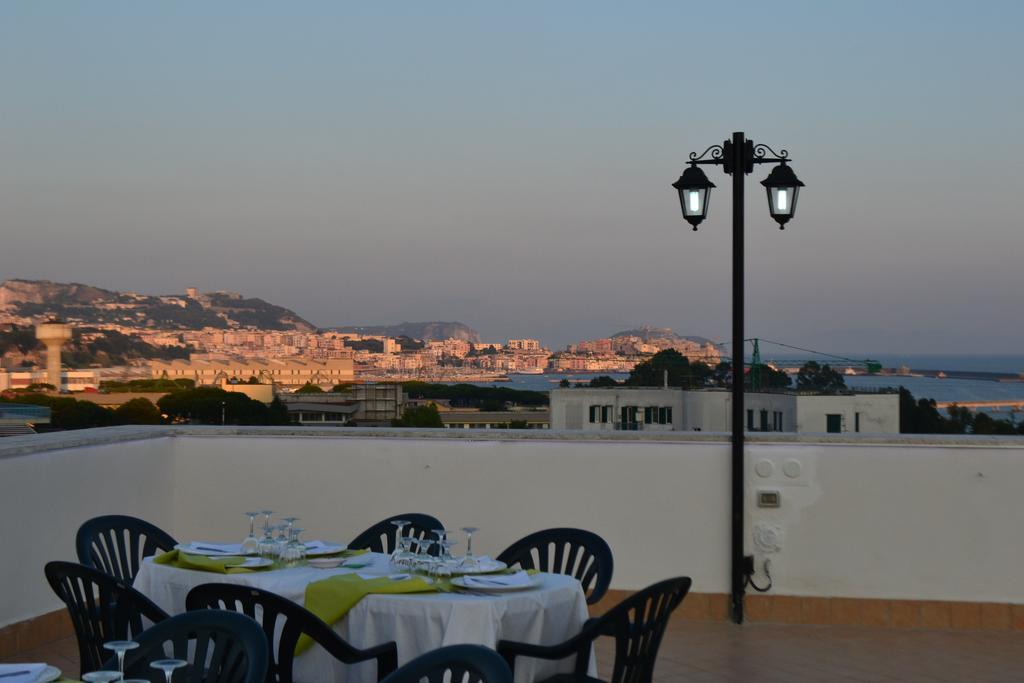 Hotel Santa Marta Pozzuoli Exteriör bild