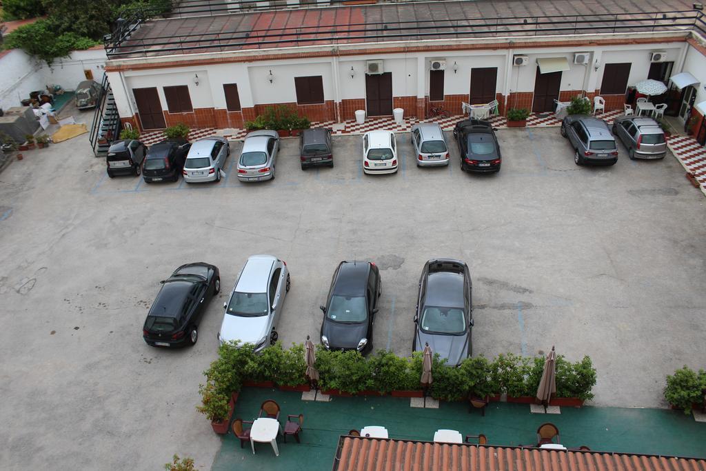 Hotel Santa Marta Pozzuoli Exteriör bild