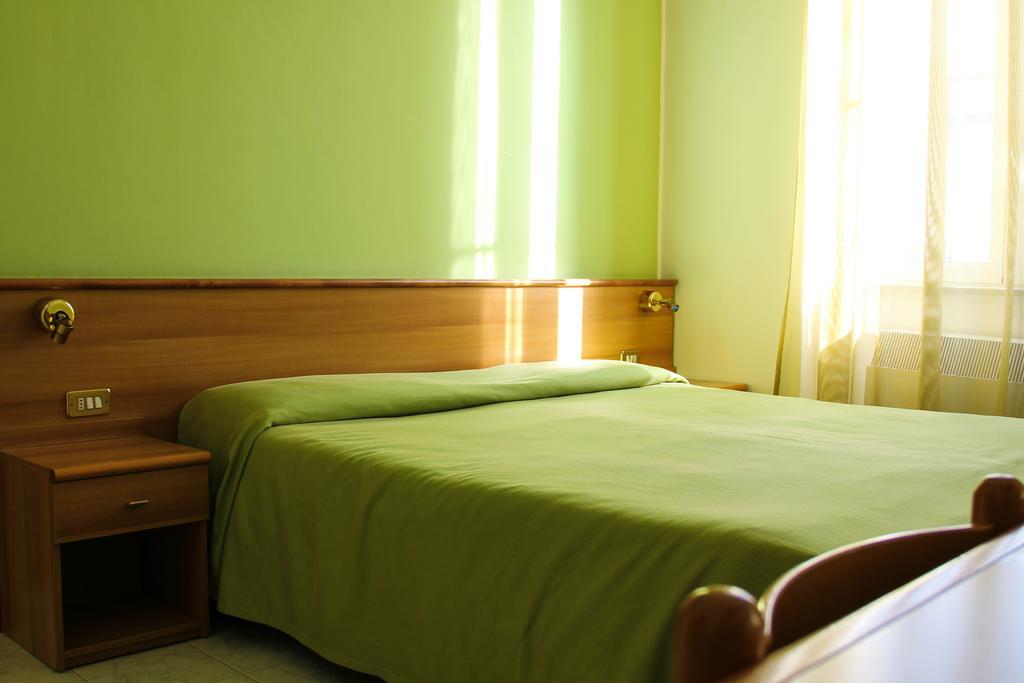 Hotel Santa Marta Pozzuoli Exteriör bild