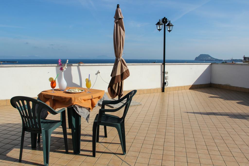 Hotel Santa Marta Pozzuoli Exteriör bild