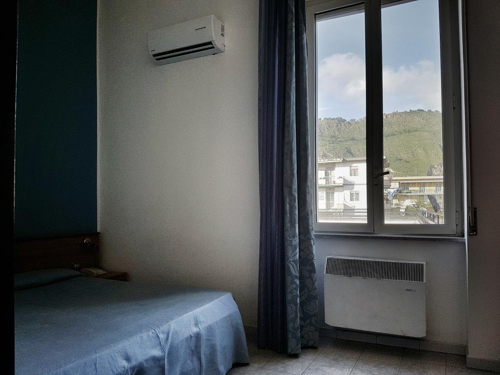 Hotel Santa Marta Pozzuoli Exteriör bild